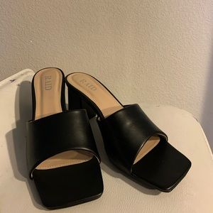 RAID Pia Mule Heels